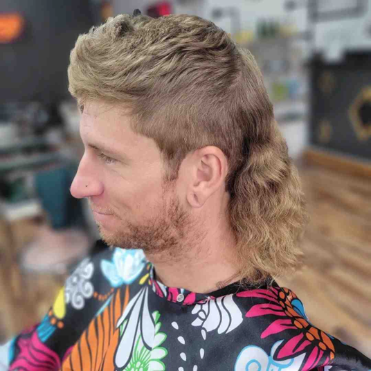 Layered Mullet hairstyle 