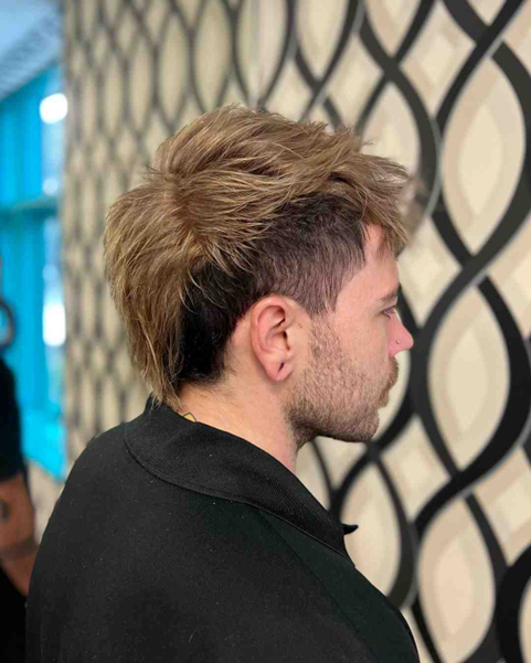 Edgy Mullet hairstyle 