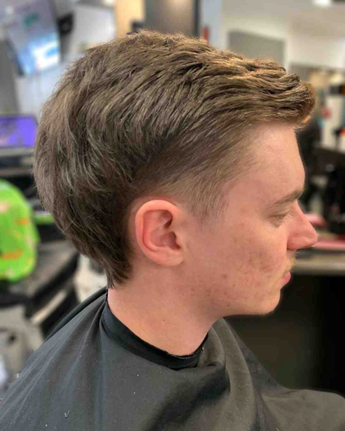 Blended Mullet hairstyle 